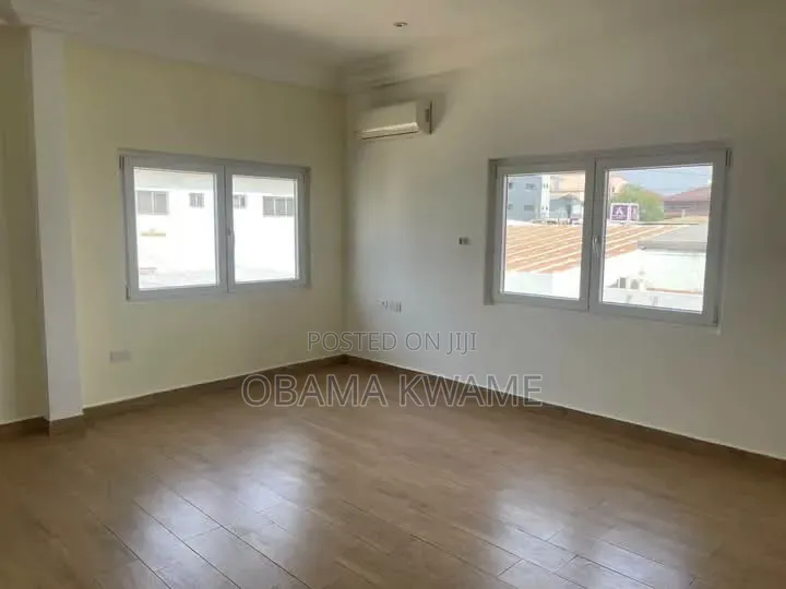 4bdrm House in Laryea Homes, A&C Mall Area for rent