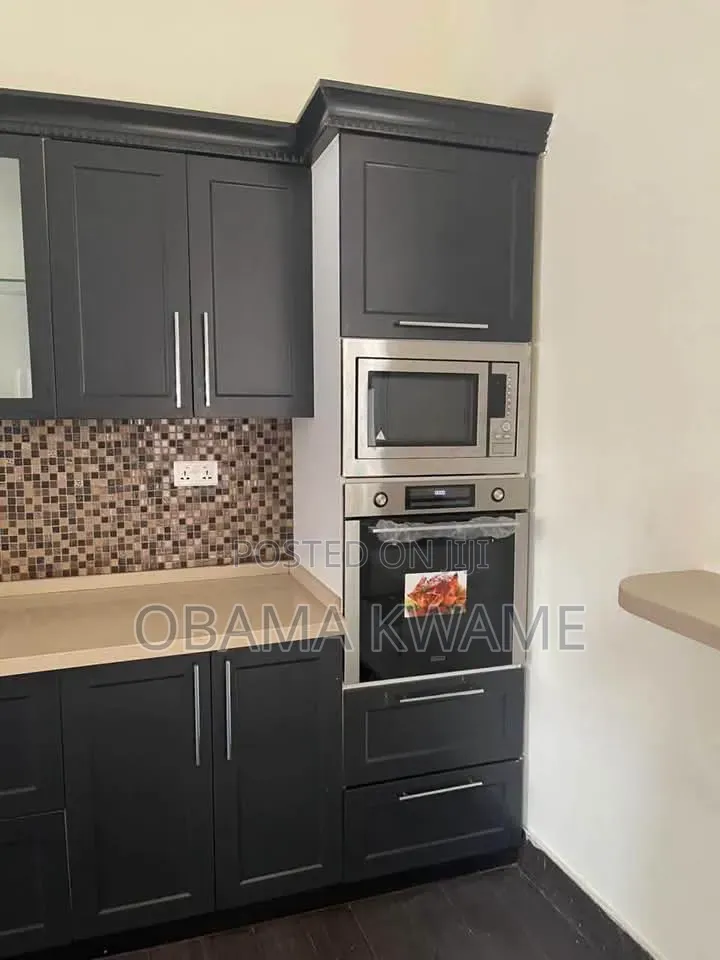 4bdrm House in Laryea Homes, A&C Mall Area for rent