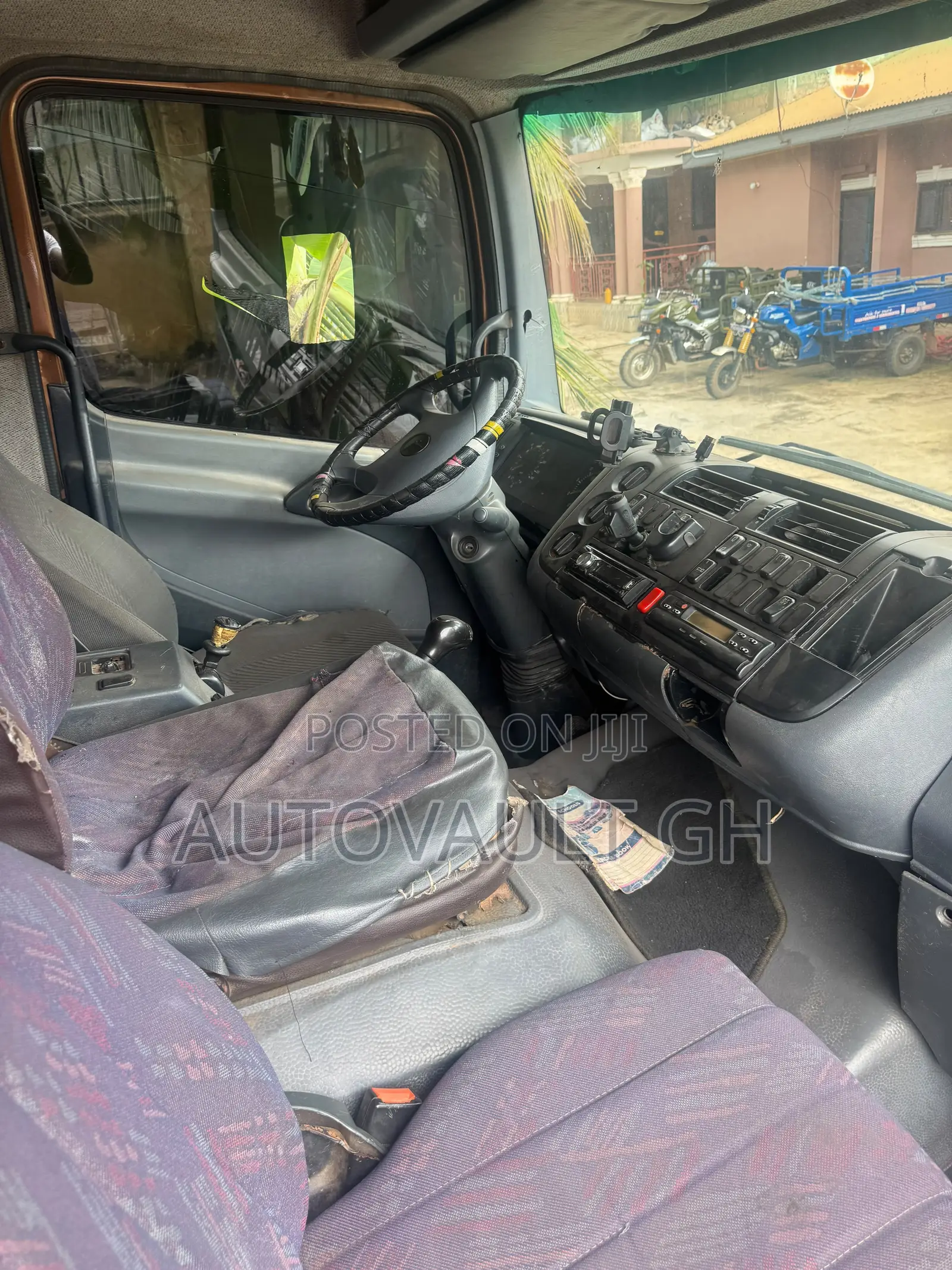 Mercedes-Benz Atego Box Truck