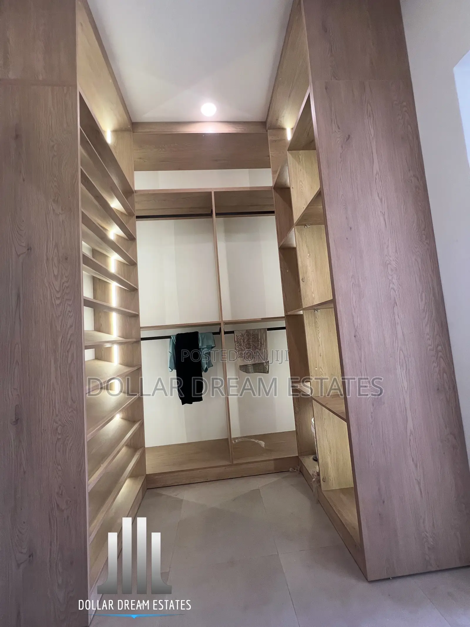 5bdrm House in Spintex for sale