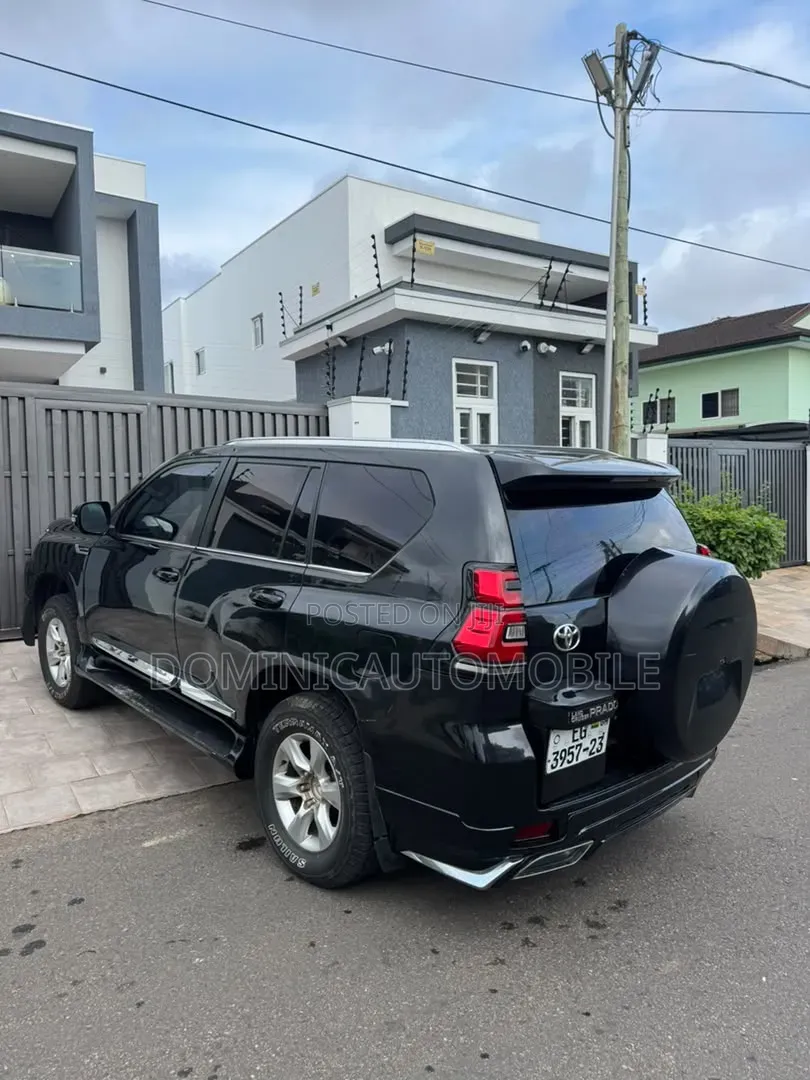 Toyota Land Cruiser Prado 2.7 i 2010 Black