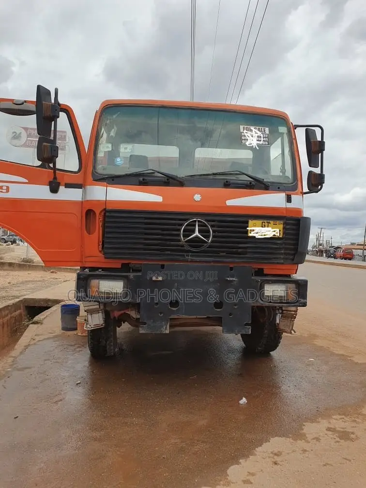 Benz V8 Tipper Truck – Heavy Duty