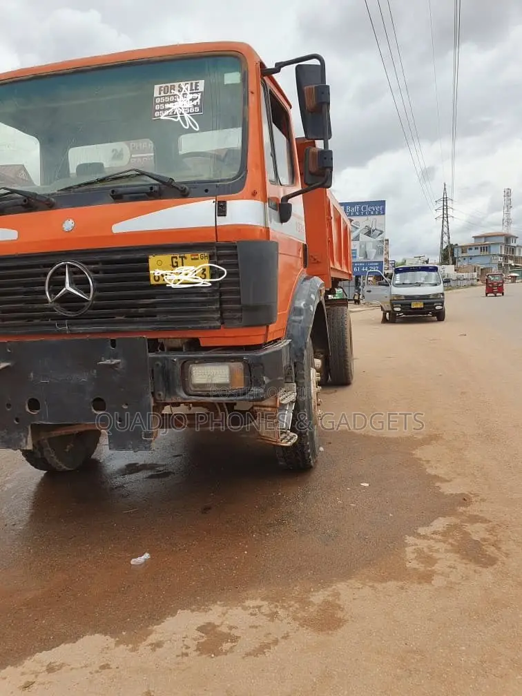 Benz V8 Tipper Truck – Heavy Duty