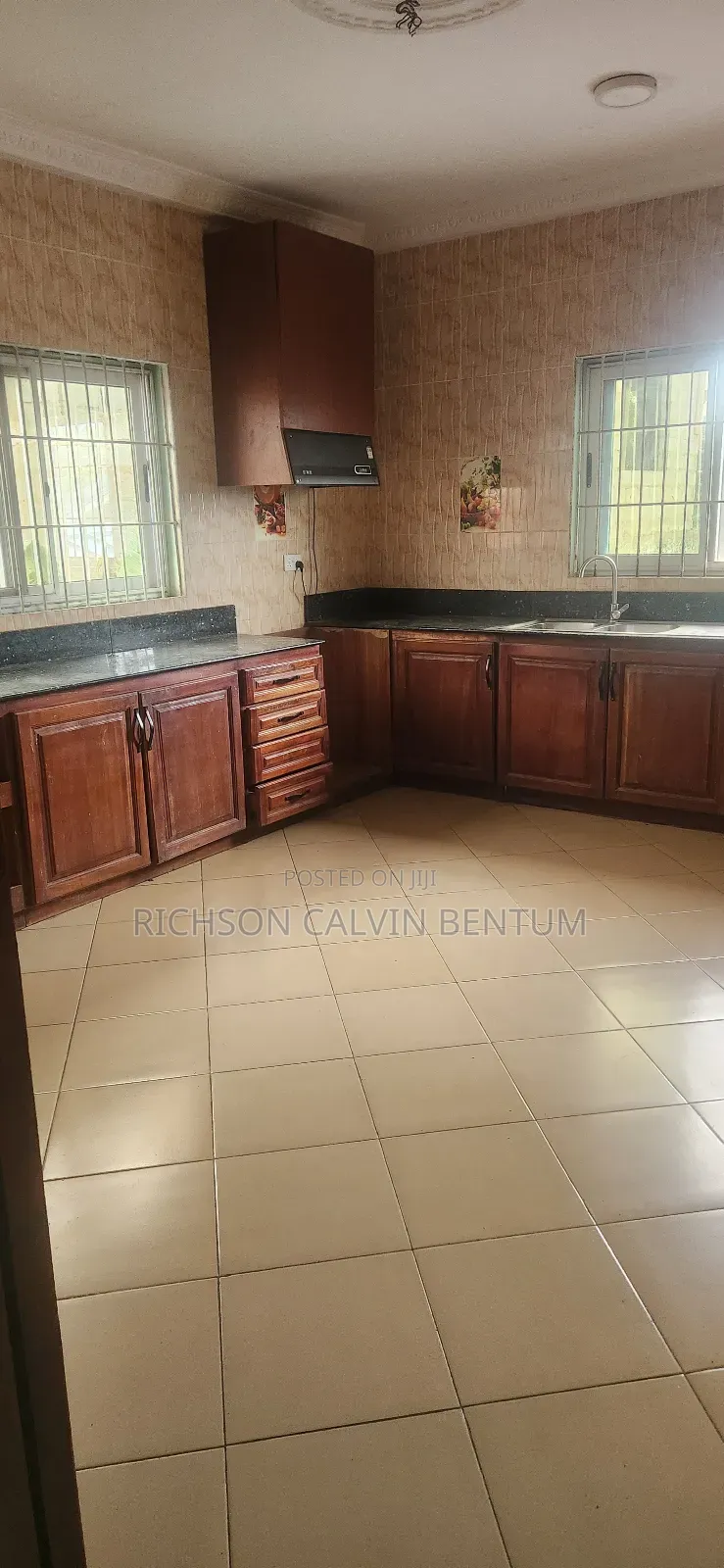 4bdrm Apartment in West Hills City , Ga South Municipal for rent
