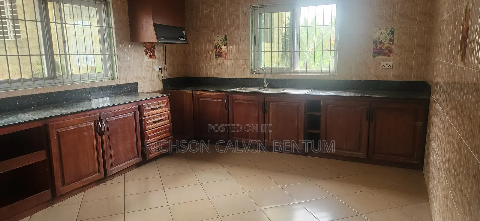 4bdrm Apartment in West Hills City , Ga South Municipal for rent