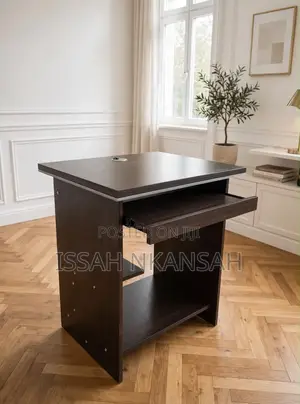 Small Computer Table With Keyboard Tray