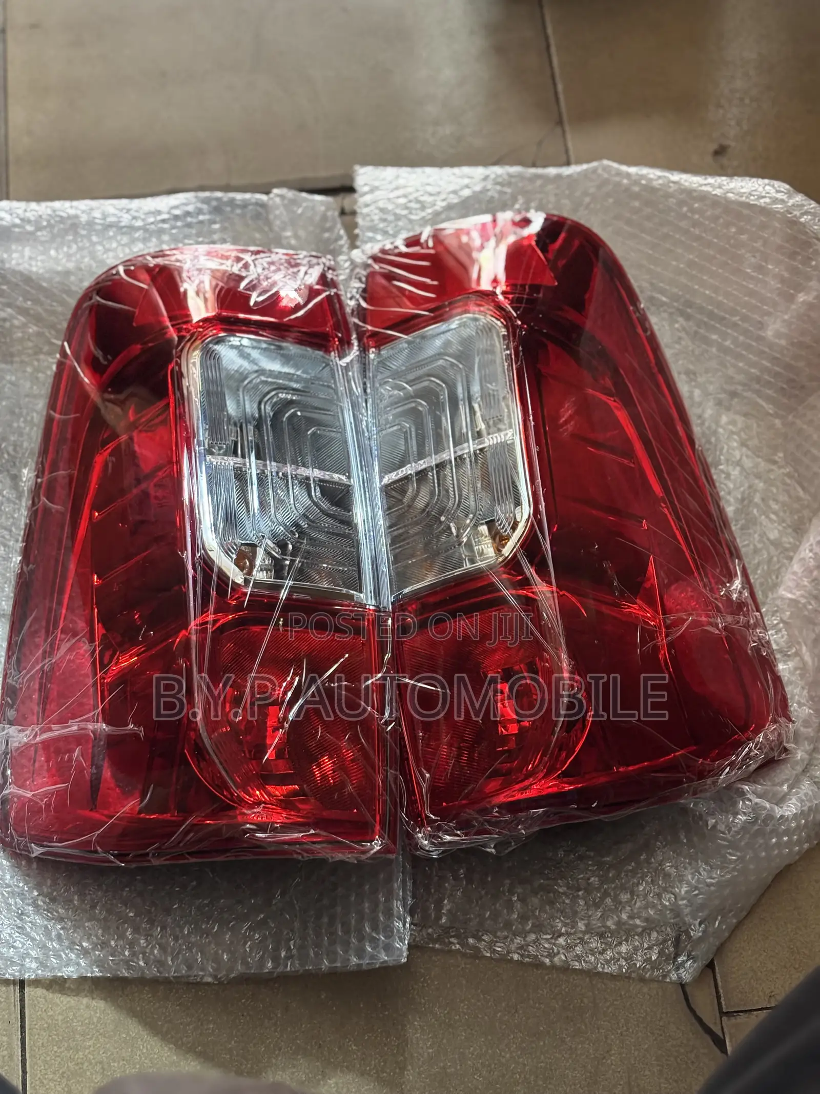 Nissan Navara 2018 Taillight Normal