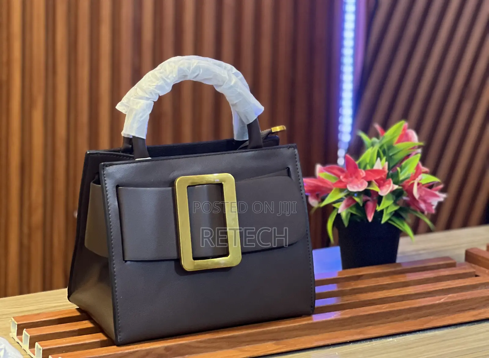 Women's Black Bobby Handbag