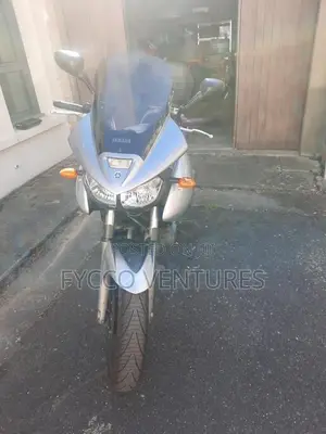 Yamaha 2006