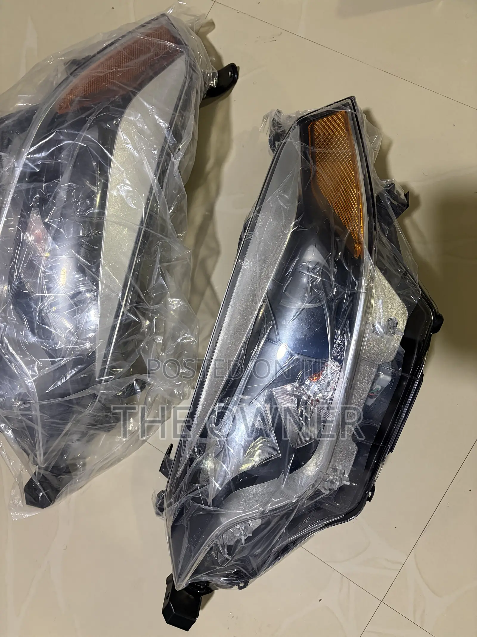 2014 to 2016 Toyota Corolla Headlights