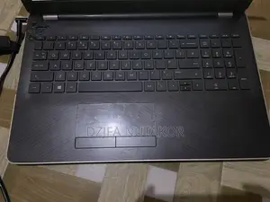 Laptop HP 15 8GB AMD Ryzen 5 HDD 1T