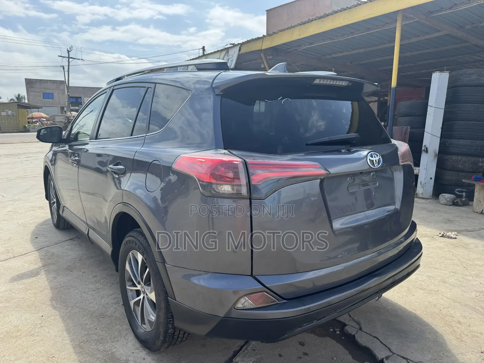 Toyota RAV4 2017 Gray