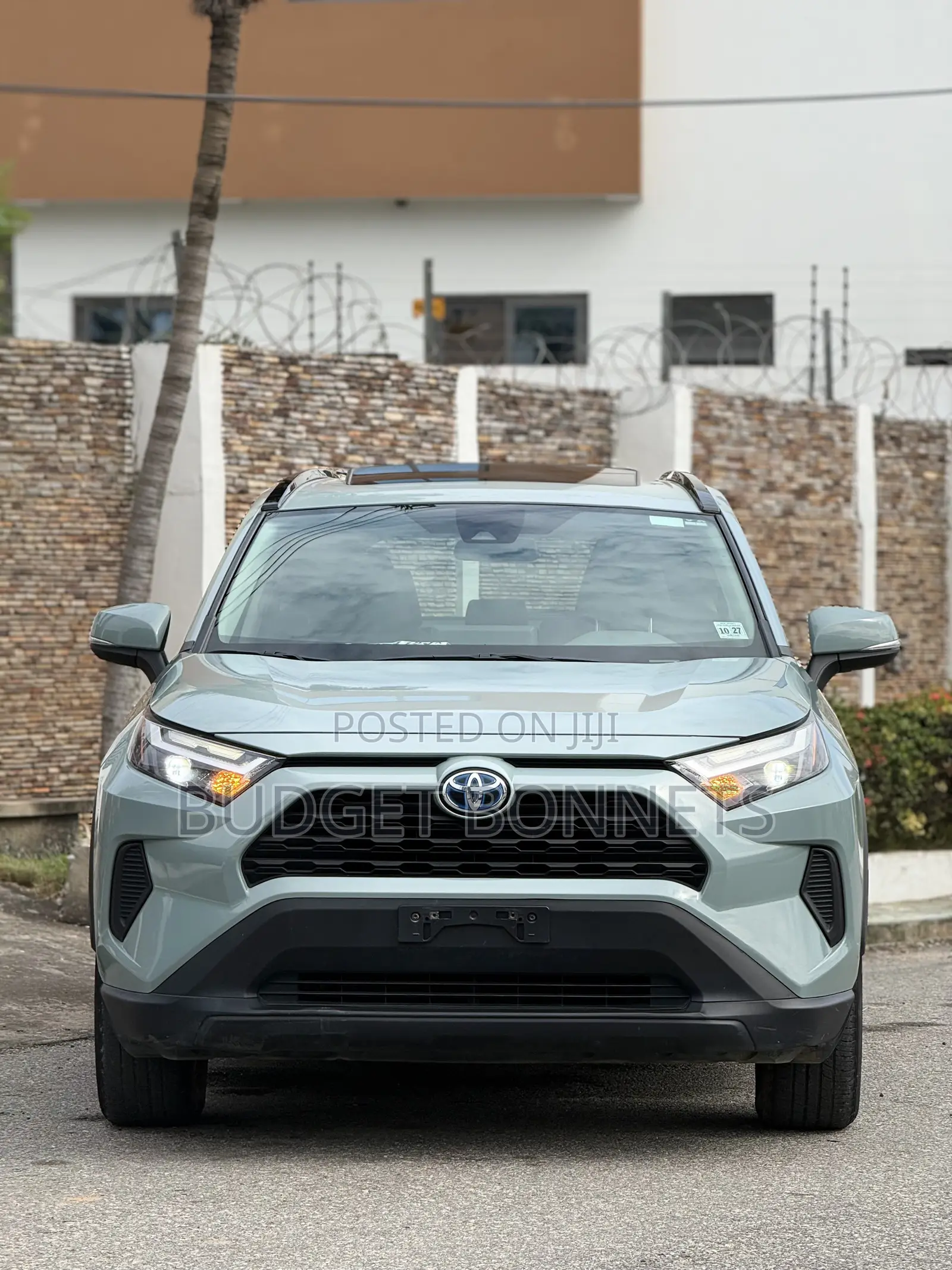 Toyota RAV4 XLE 2022 Green