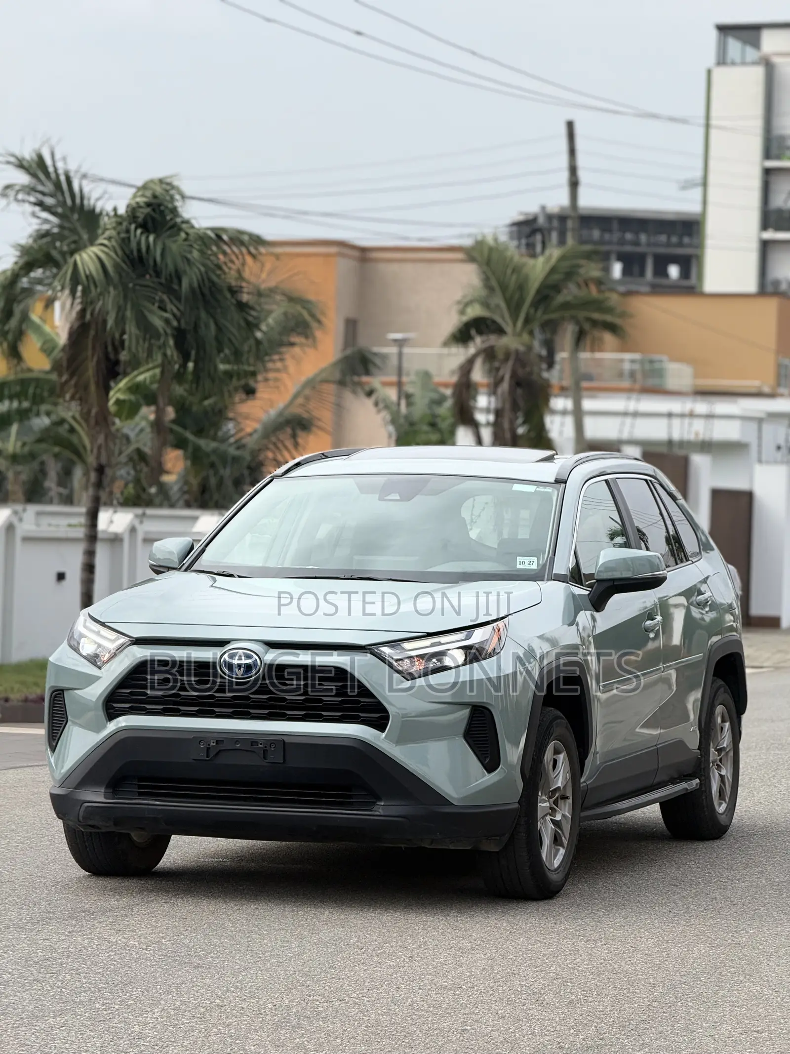 Toyota RAV4 XLE 2022 Green