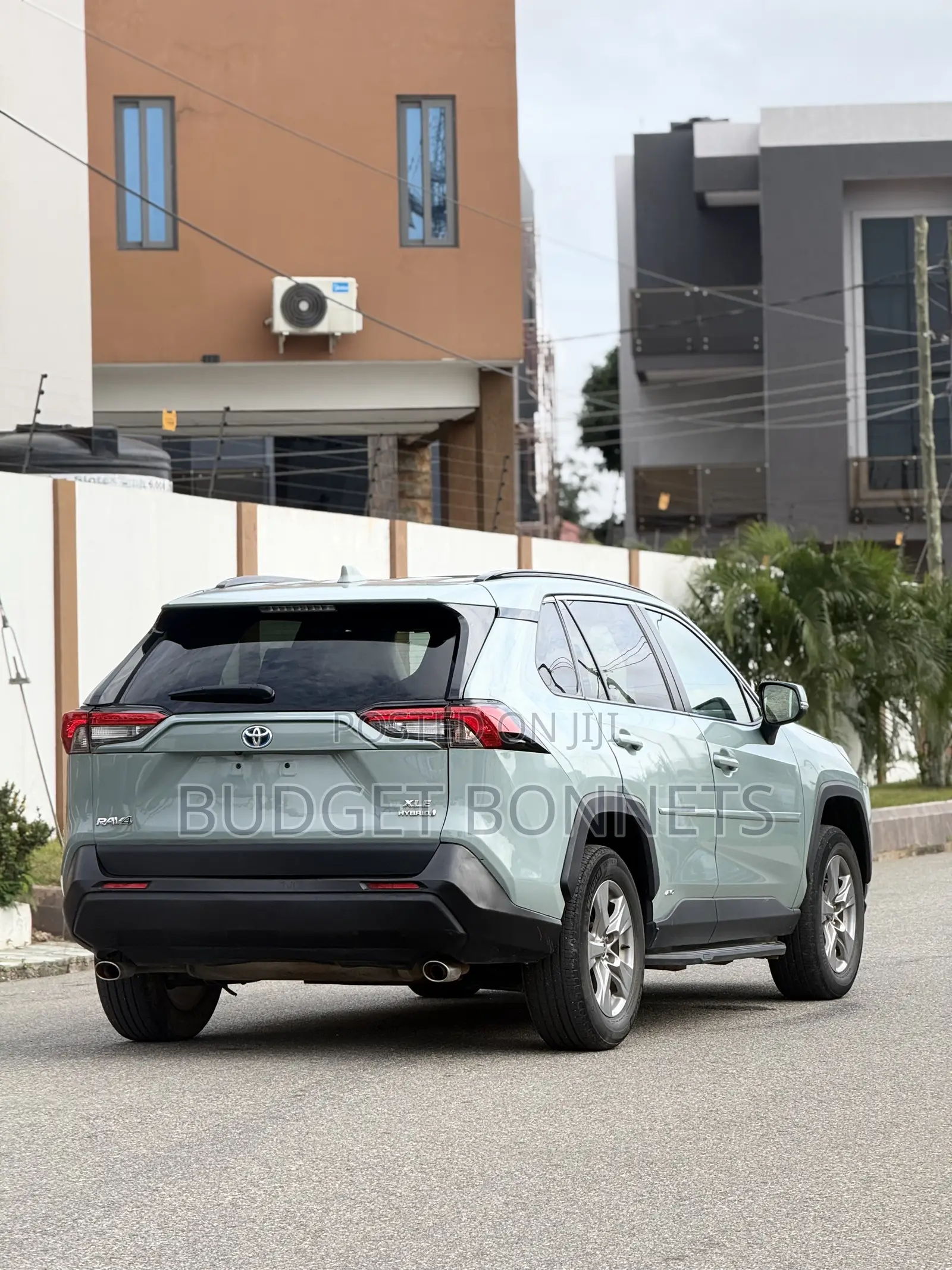 Toyota RAV4 XLE 2022 Green