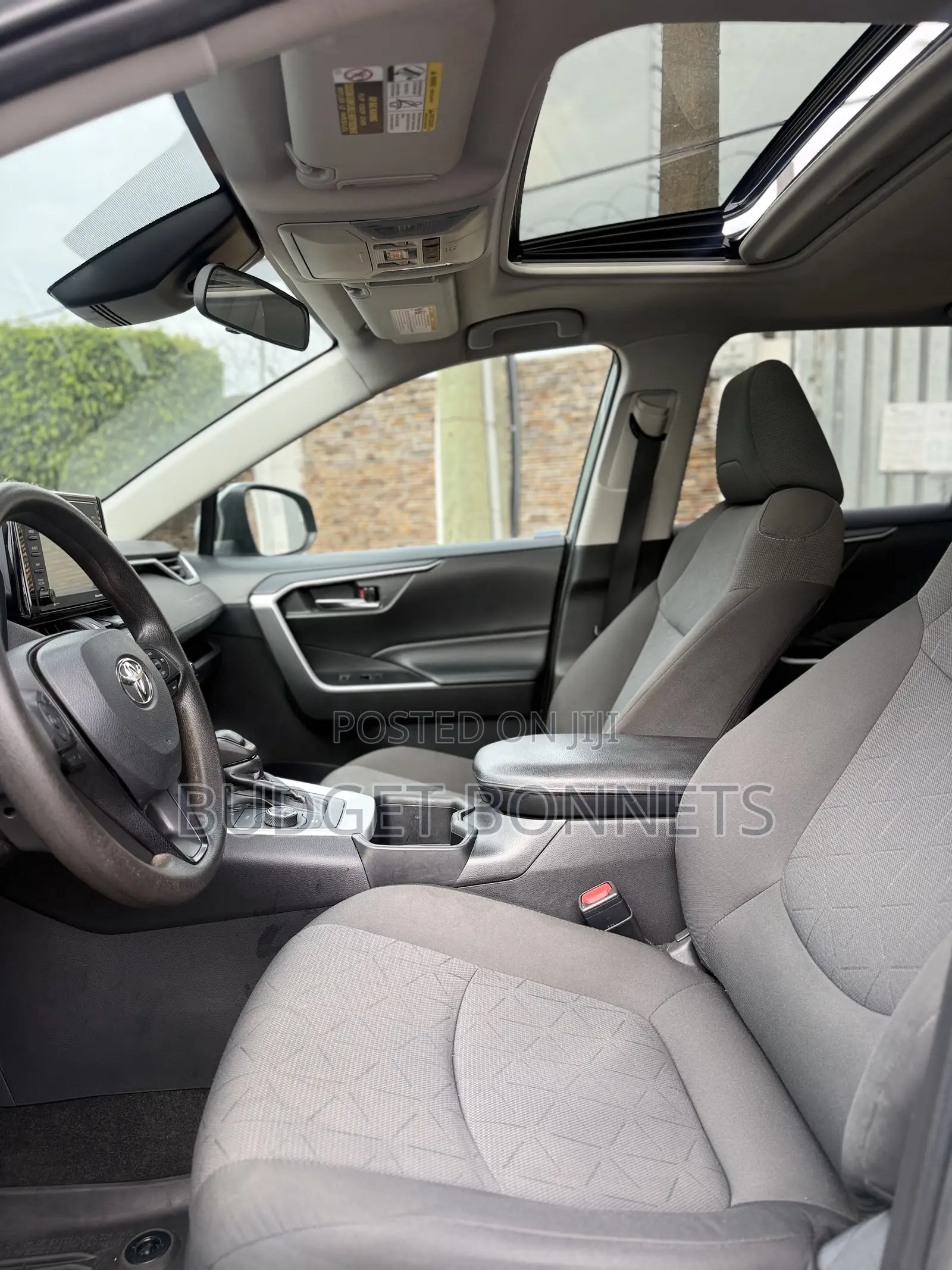 Toyota RAV4 XLE 2022 Green