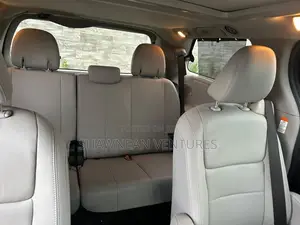 Toyota Sienna Limited Premium AWD (3.5L 6cyl 8A) 2018 Burgundy