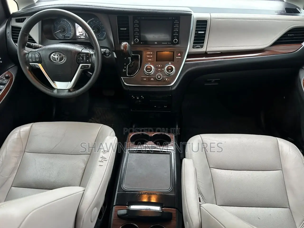 Toyota Sienna Limited Premium AWD (3.5L 6cyl 8A) 2018 Burgundy