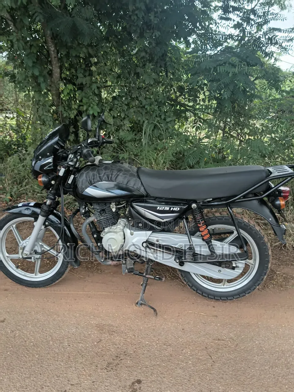 Bajaj Boxer 125 2026 Black