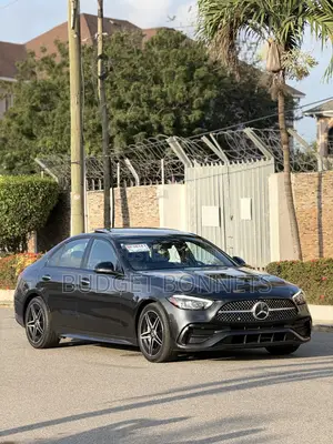 Mercedes-Benz C300 2023 Black