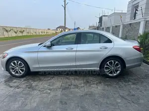 Mercedes-Benz C300 Luxury 4Matic Sedan AWD (2.0L 4cyl 7A) 2016 Gray