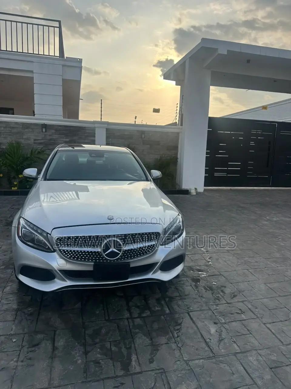 Mercedes-Benz C300 Luxury 4Matic Sedan AWD (2.0L 4cyl 7A) 2016 Gray