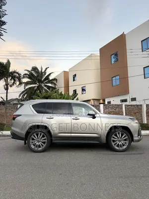 Lexus LX 600 2023 Gold