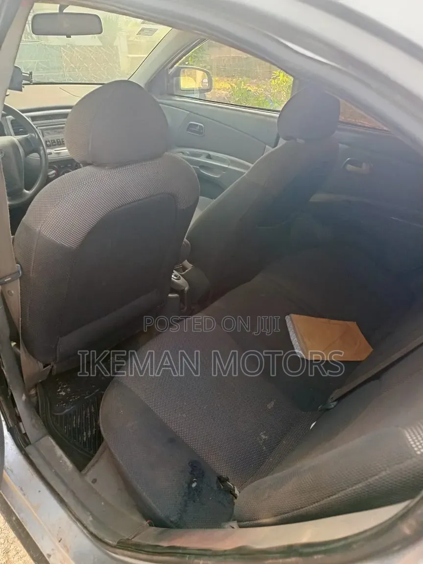Kia Rio 1.5 LS Automatic 2009 Silver