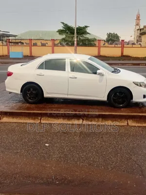 Toyota Corolla 2010 White