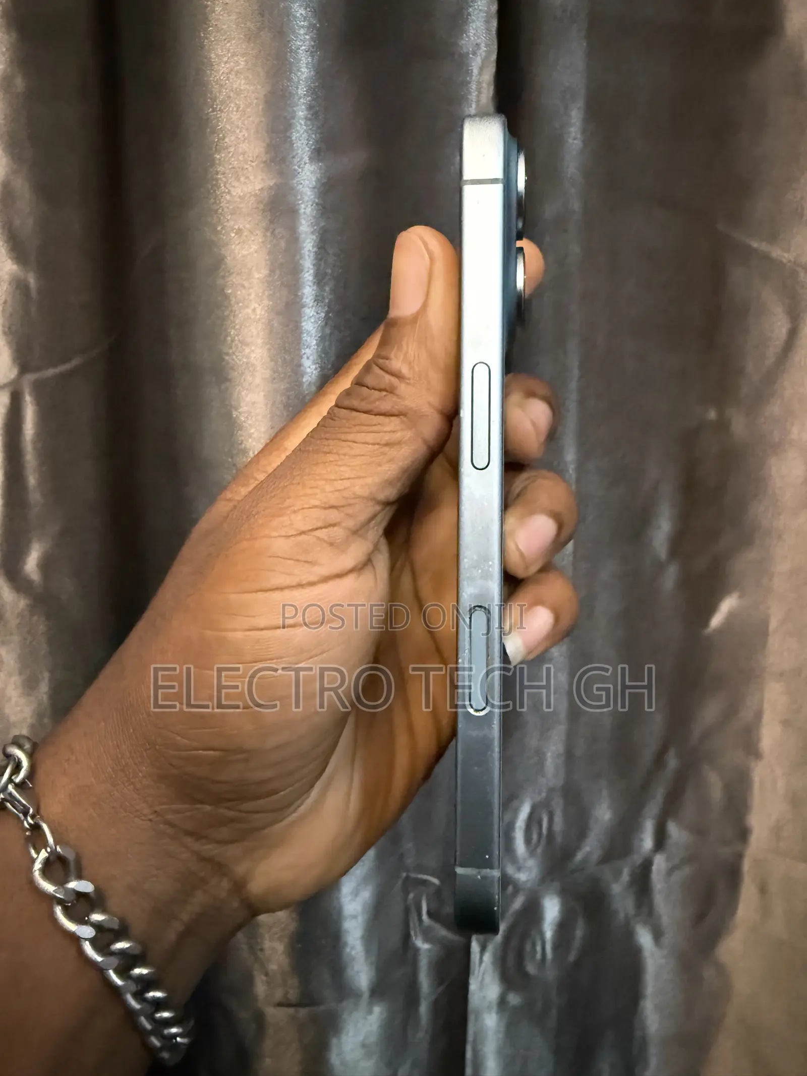 Apple iPhone 16 128 GB Green