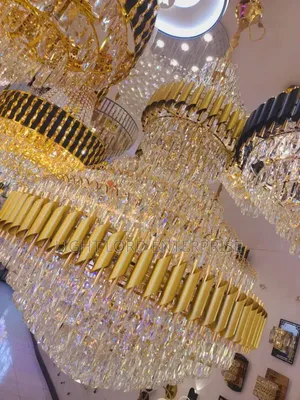 Deux Barres Yello Gold Chandelier Light
