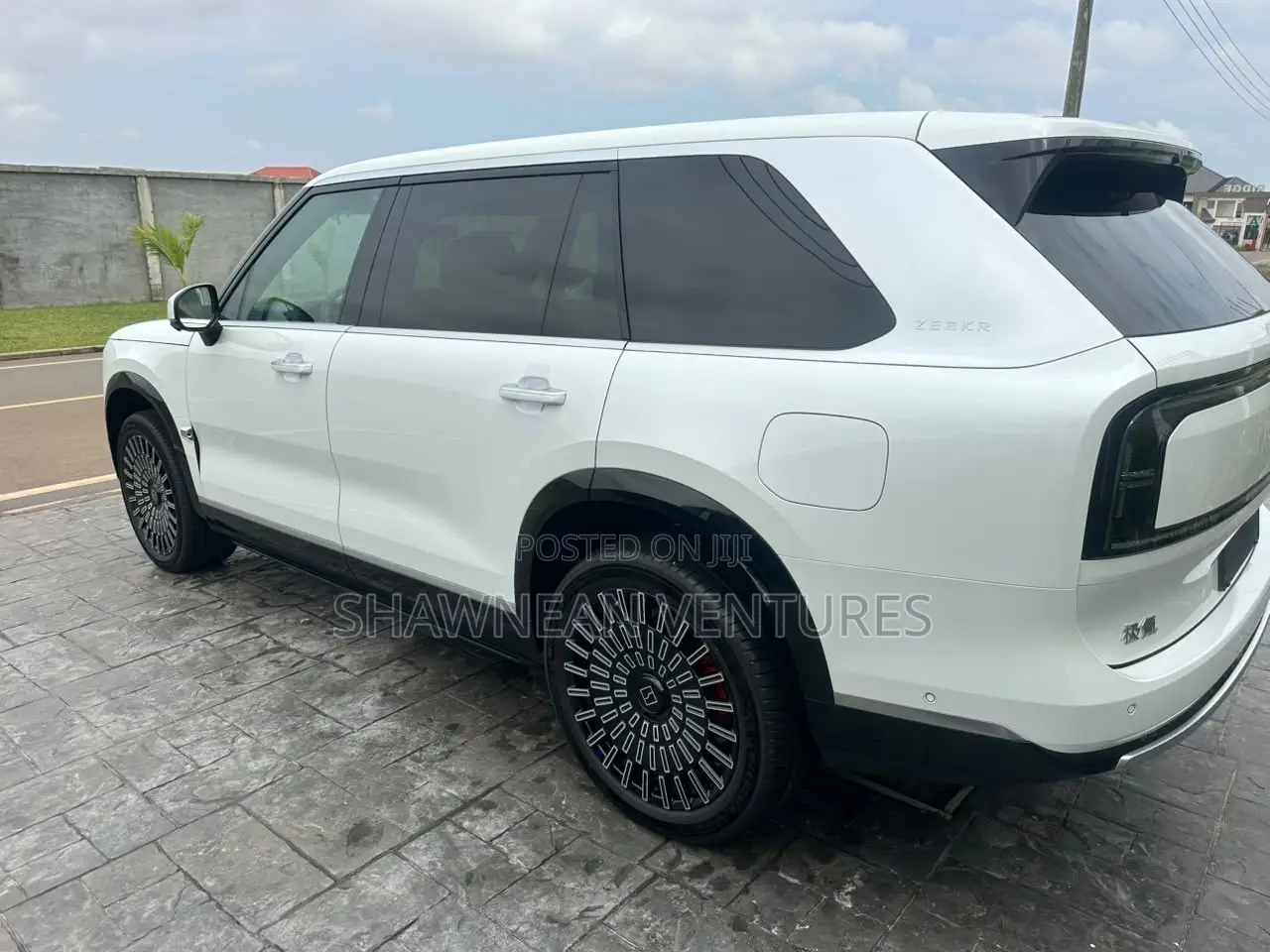 New Zeekr 9X 2025 White