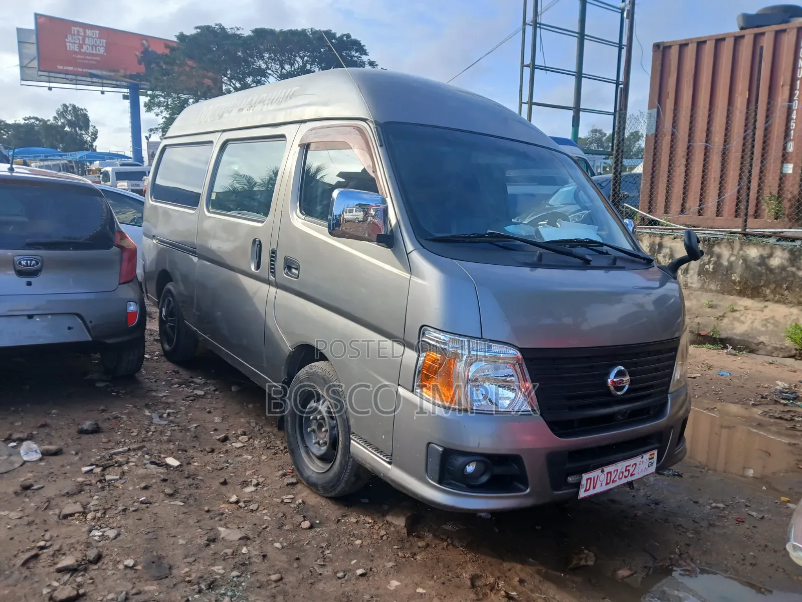 Nissan Caravan (Urvan) 2007 Grey