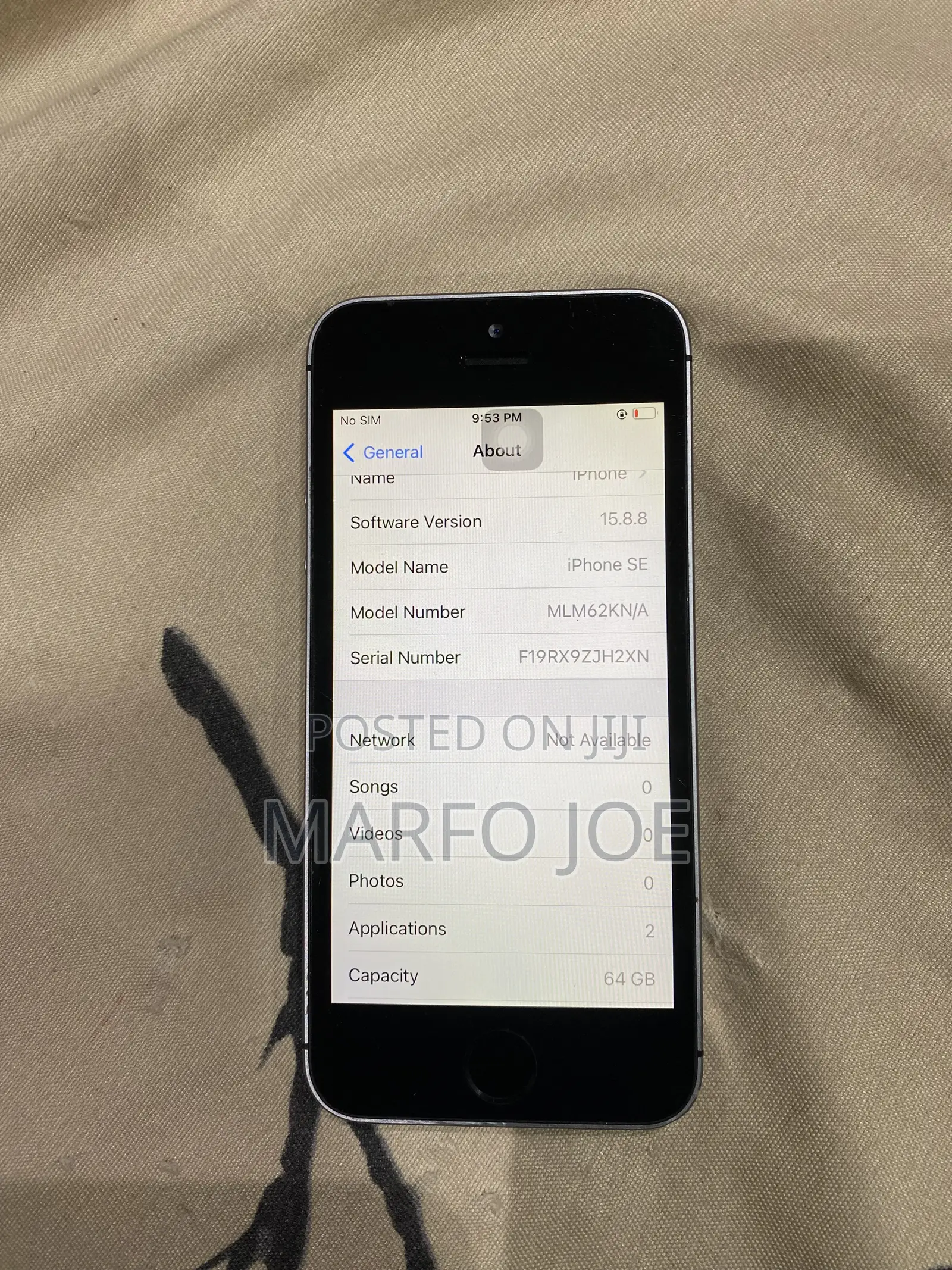Apple iPhone SE 64 GB Silver