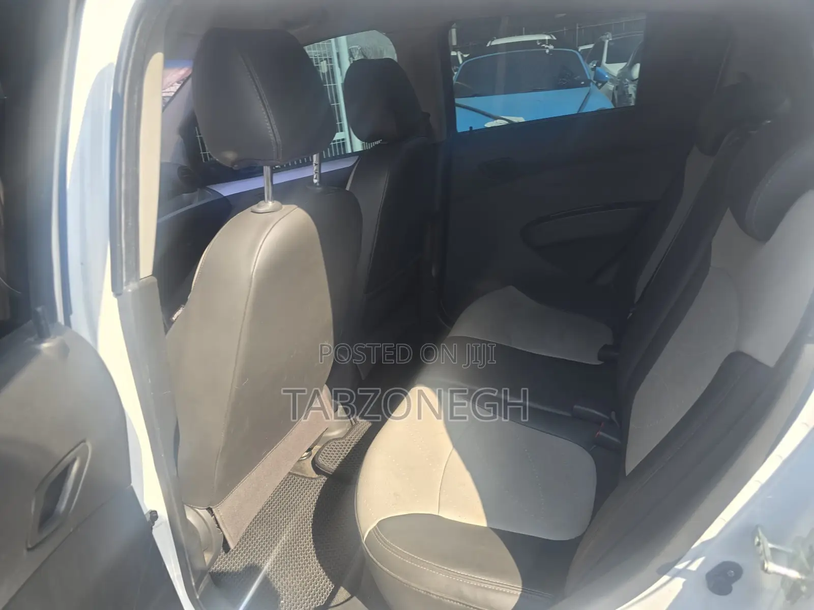 Chevrolet Spark 2LT 4dr Hatchback (1.2L 4cyl CVT) 2014 White