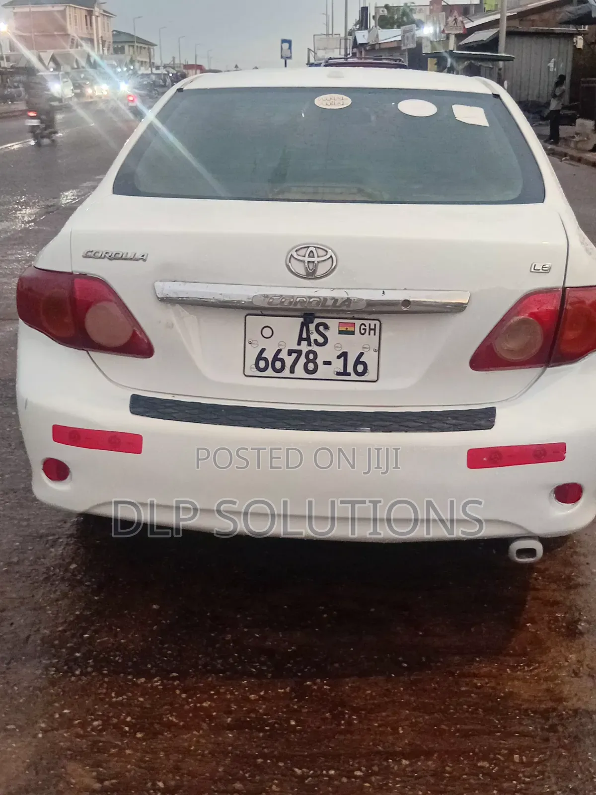 Toyota Corolla 2010 White