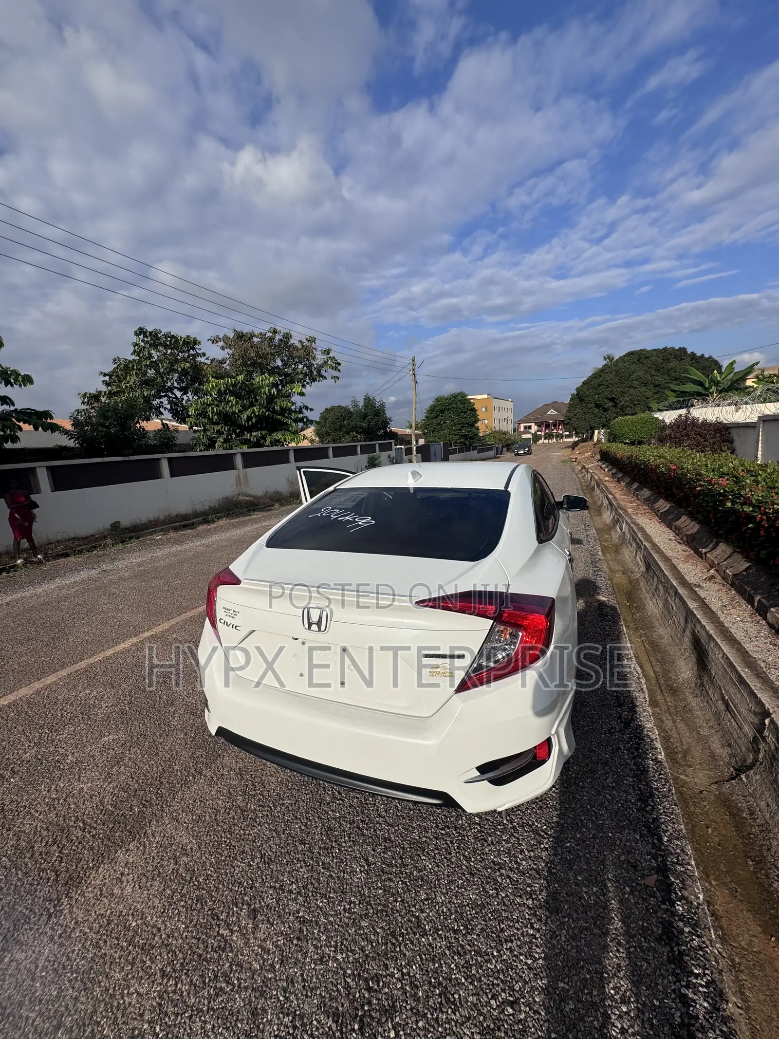 Honda Civic Touring 4dr Sedan (1.5L 4cyl) 2016 White