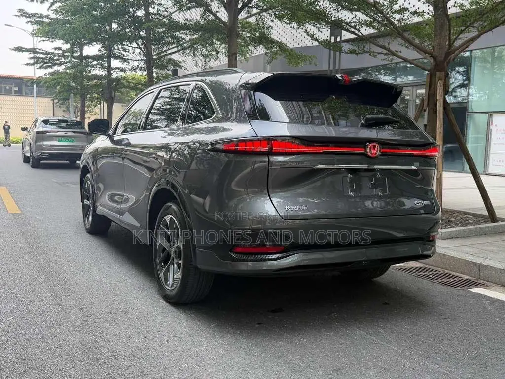 New Changan CS75 2025 Gray