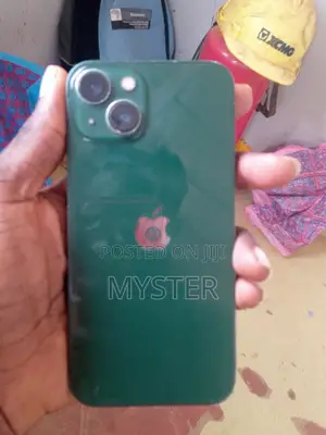 Apple iPhone 13 128 GB Green