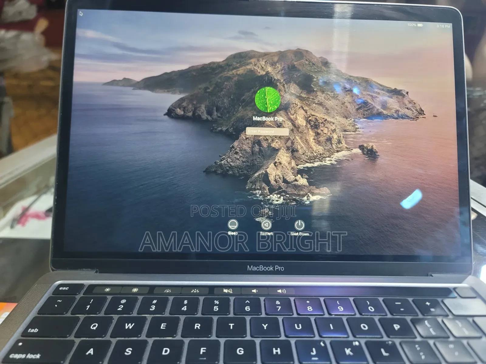 Laptop Apple MacBook Pro 2020 16GB Intel Core i5 SSD 512GB