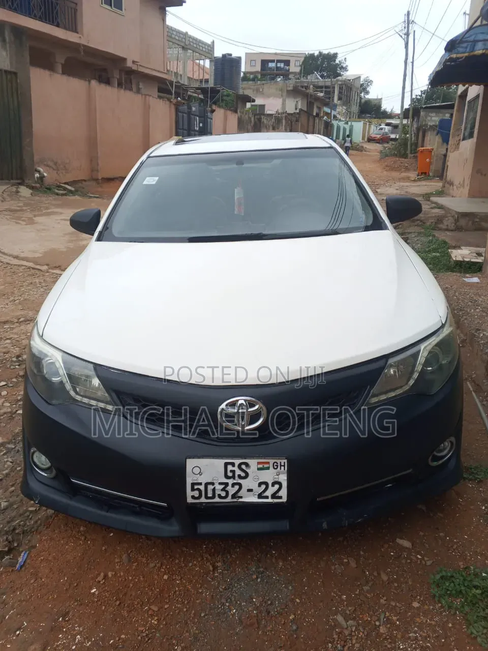 Toyota Camry LE 4dr Sedan (2.5L 4cyl 6A) 2014 White