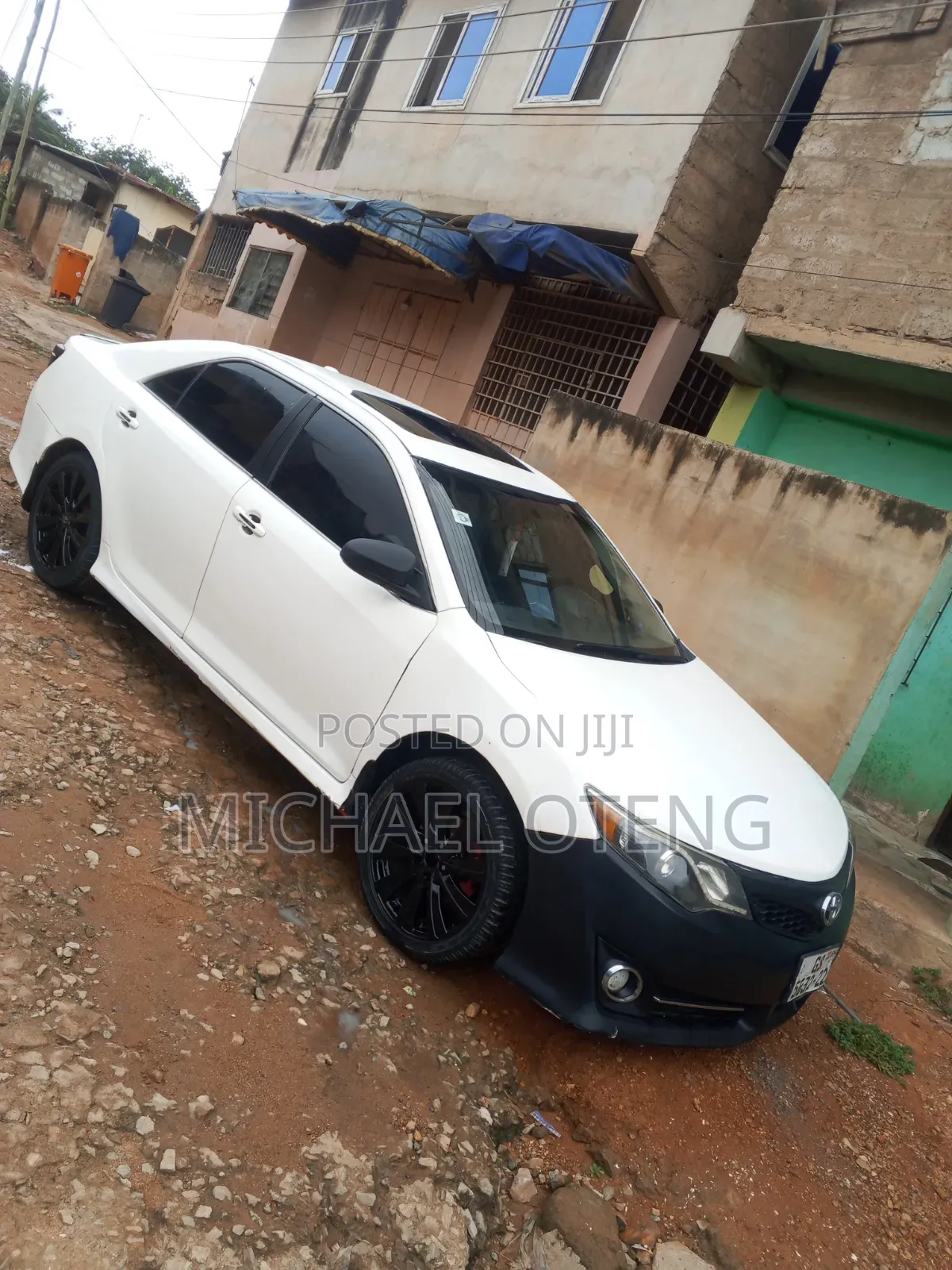 Toyota Camry LE 4dr Sedan (2.5L 4cyl 6A) 2014 White