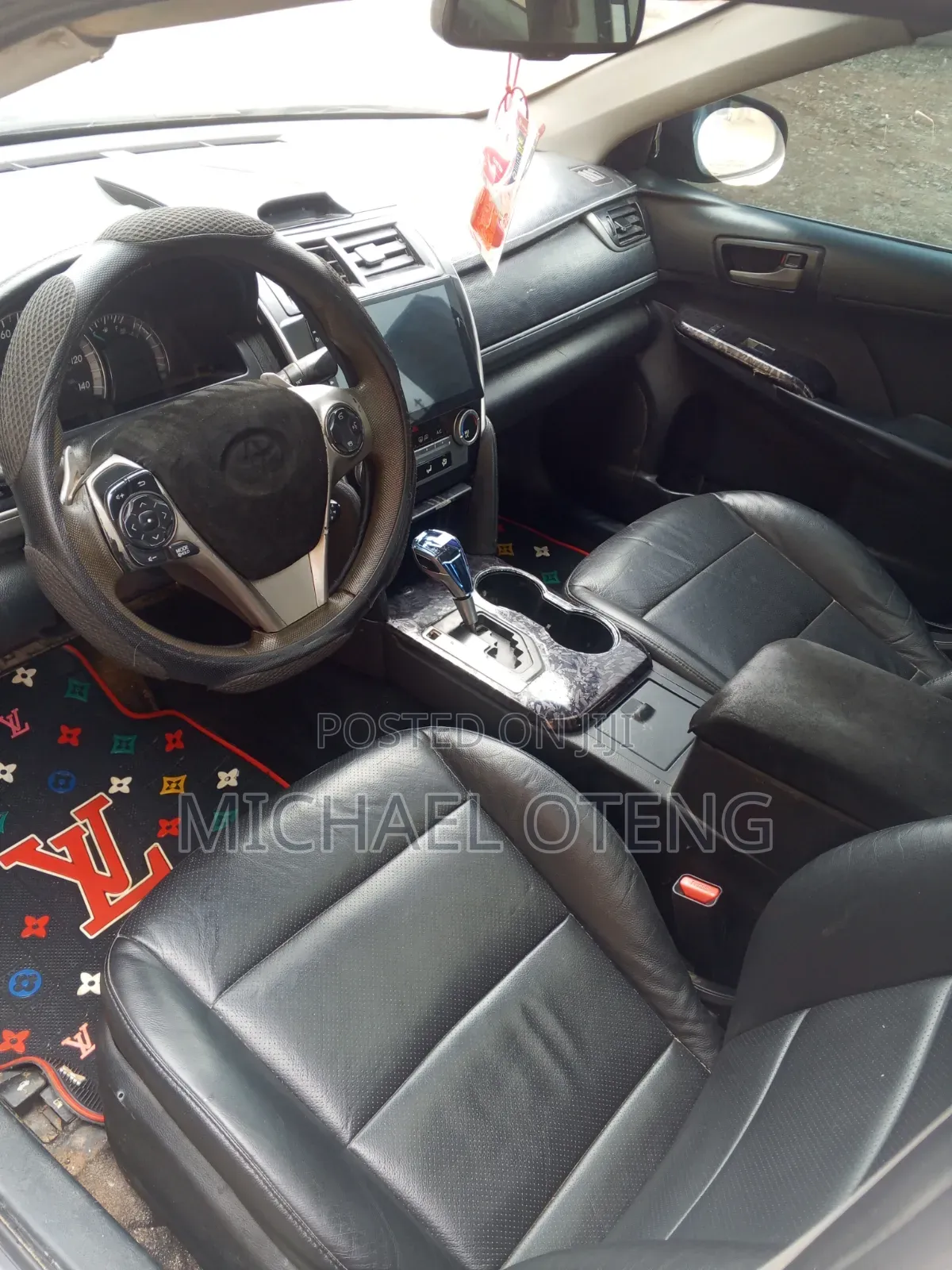 Toyota Camry LE 4dr Sedan (2.5L 4cyl 6A) 2014 White