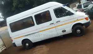 Mercedes-Benz Sprinter 2003 White