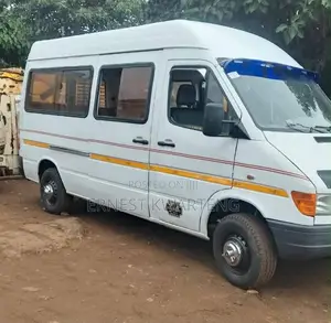 Mercedes-Benz Sprinter 2003 White