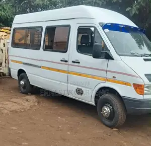 Mercedes-Benz Sprinter 2003 White