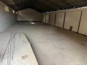 1250 Square Meter Warehouse for Rent at Circle Avenor