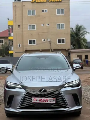 Lexus RX 2023