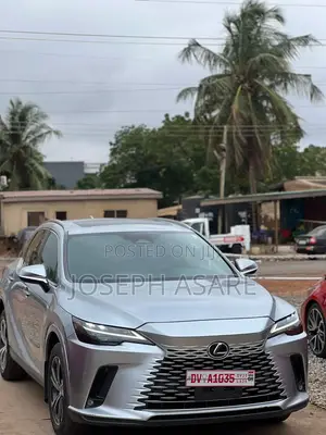 Lexus RX 2023