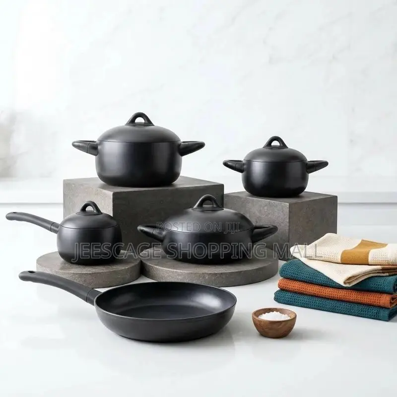 Matte Black Cookware Set (4-Piece)
